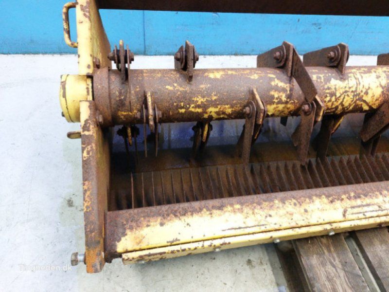 New Holland 8080