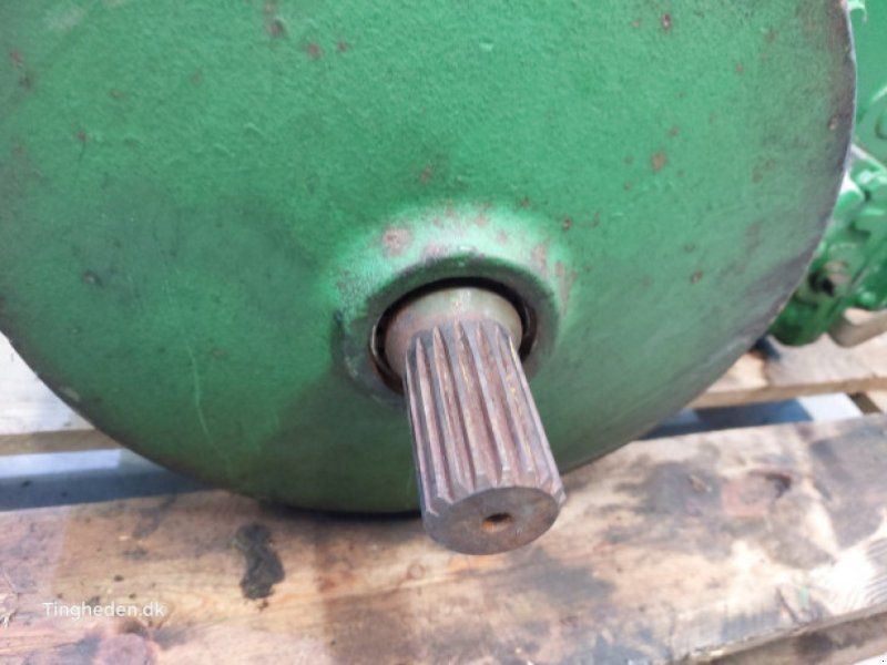 John Deere T660I