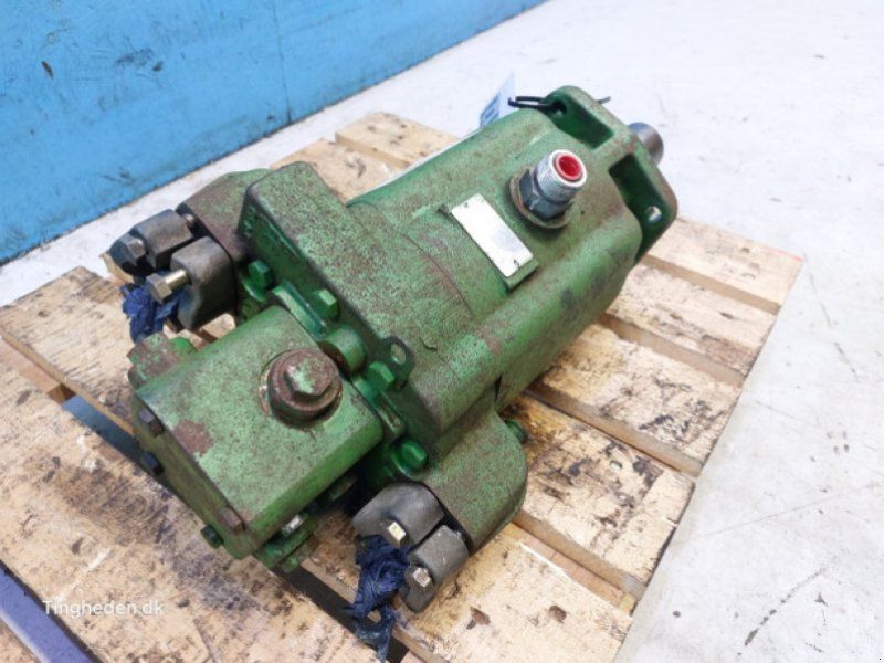 John Deere T660I