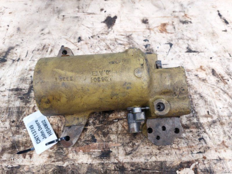 John Deere 2141
