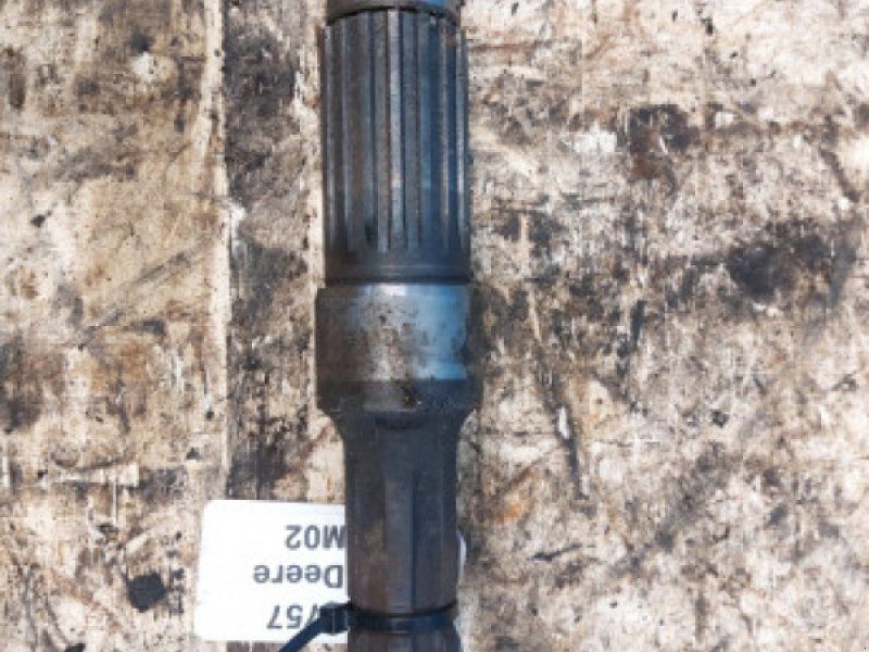 John Deere 2141