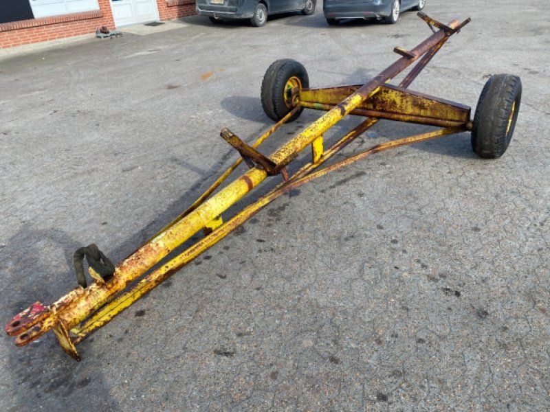 New Holland Skærebordsvogn