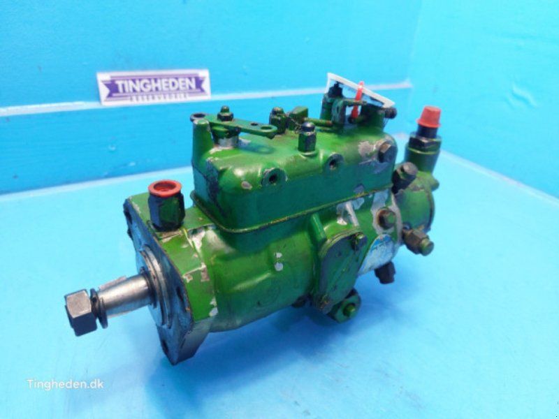 John Deere 3040
