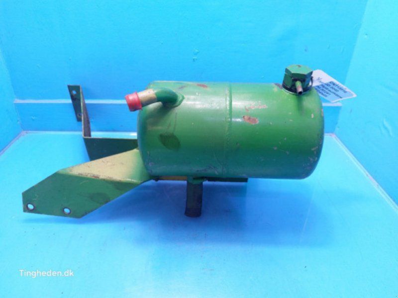 John Deere 3040