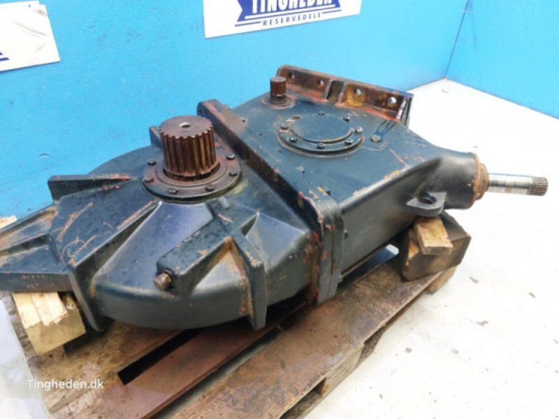 New Holland 4860