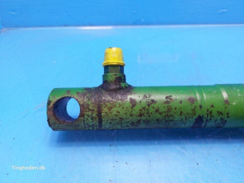 John Deere 2054