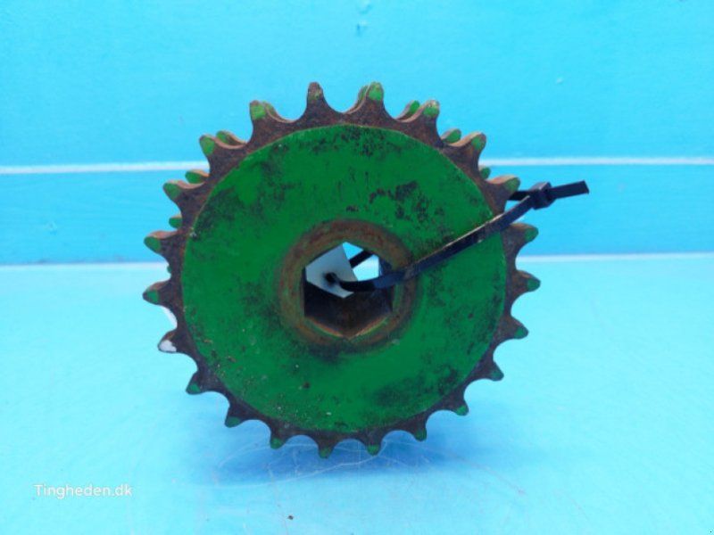 John Deere 590