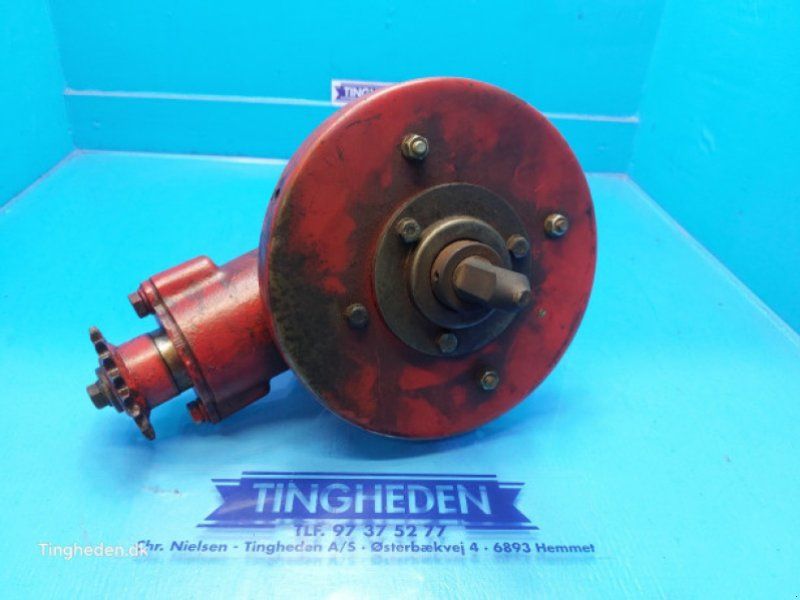 Massey Ferguson 525