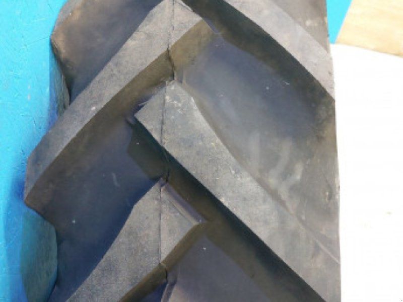 Goodyear 28