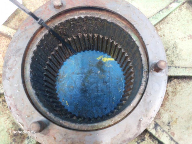 John Deere 1165