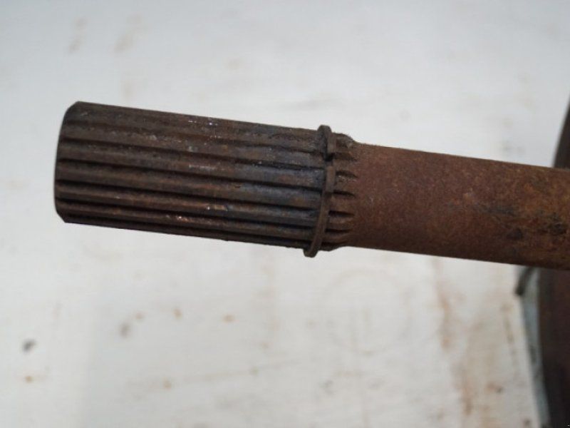 Massey Ferguson 32