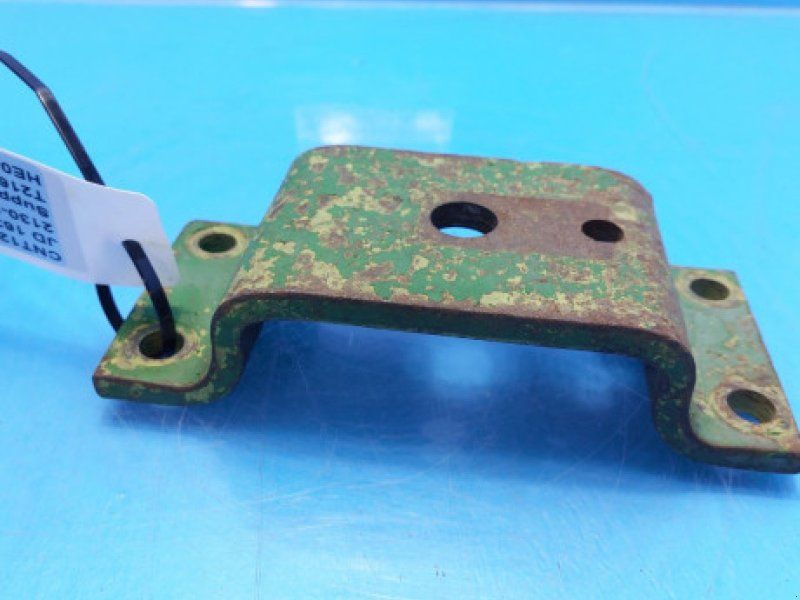John Deere 2130