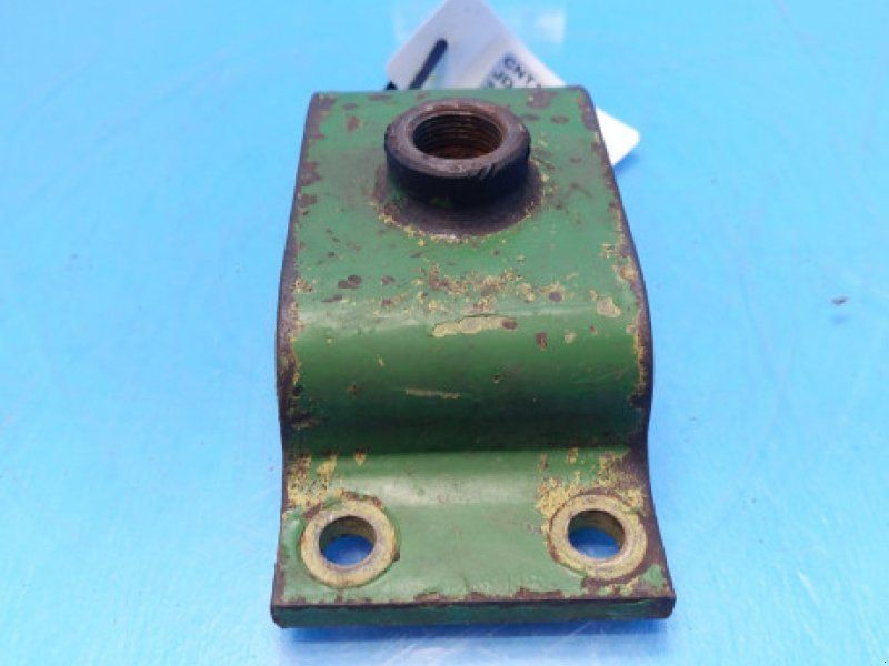John Deere 2130