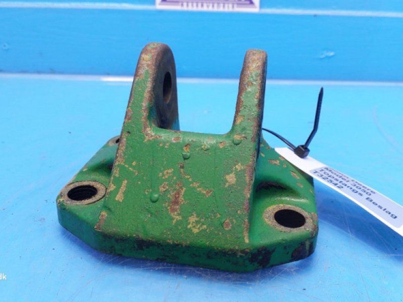 John Deere 3050