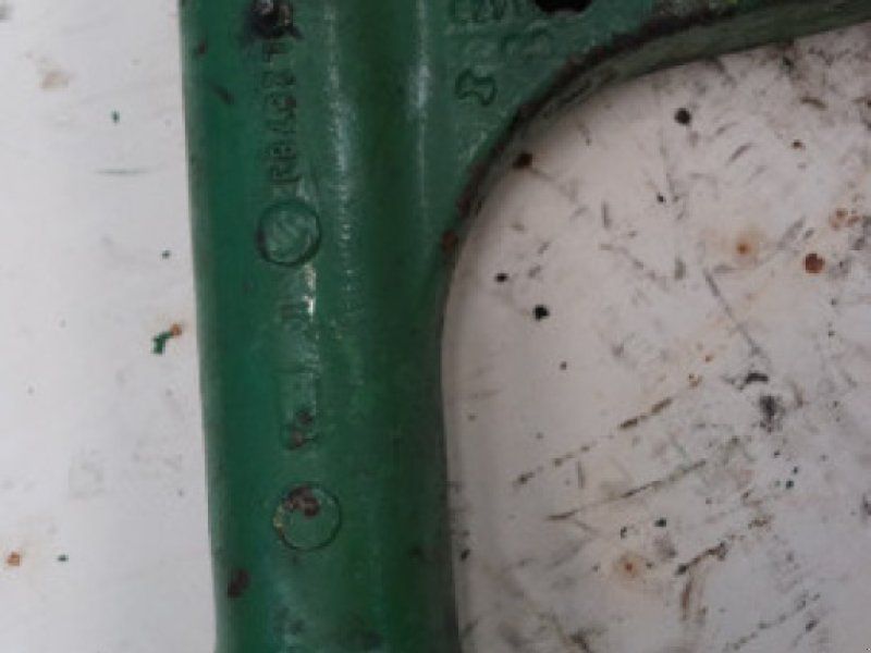 John Deere 4240