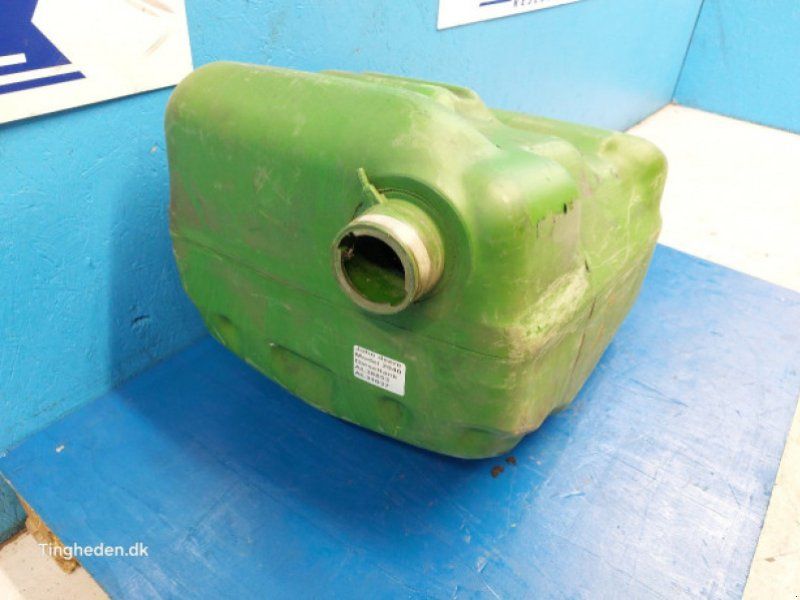 John Deere 2040