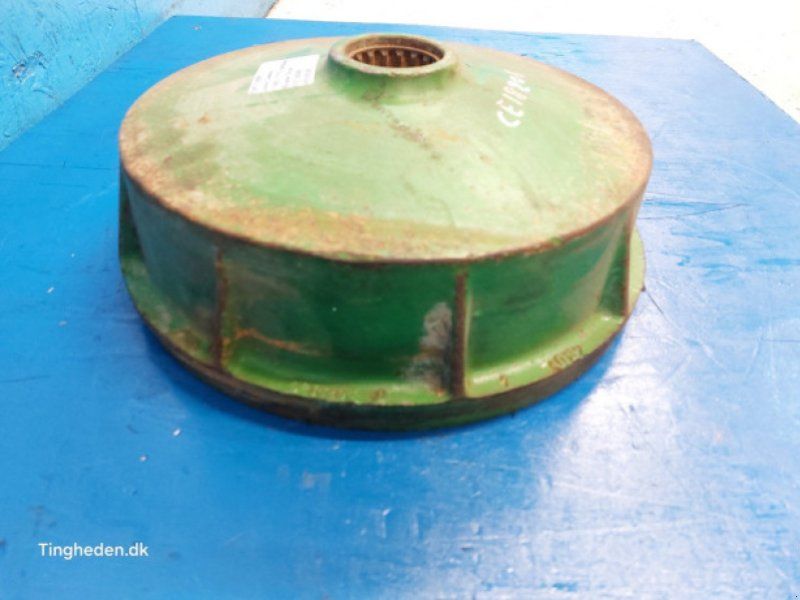 John Deere 1165