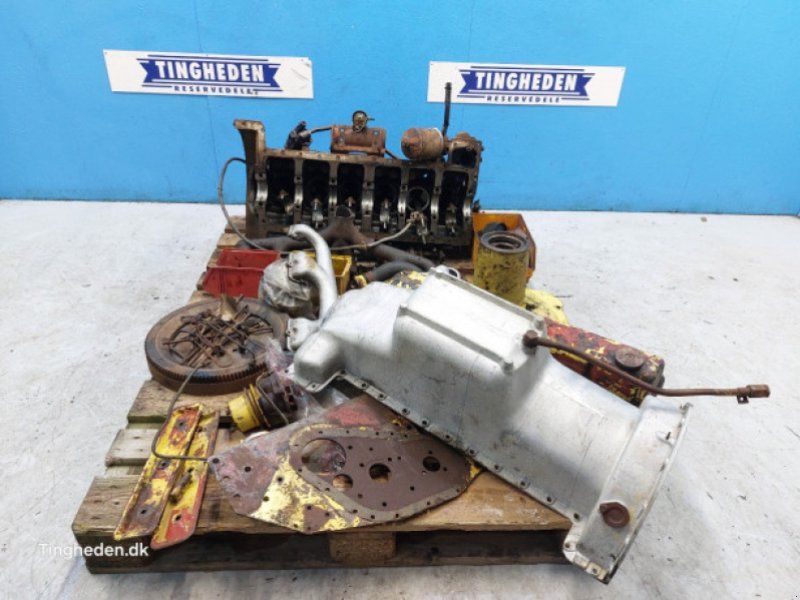 Ford Trader 590E