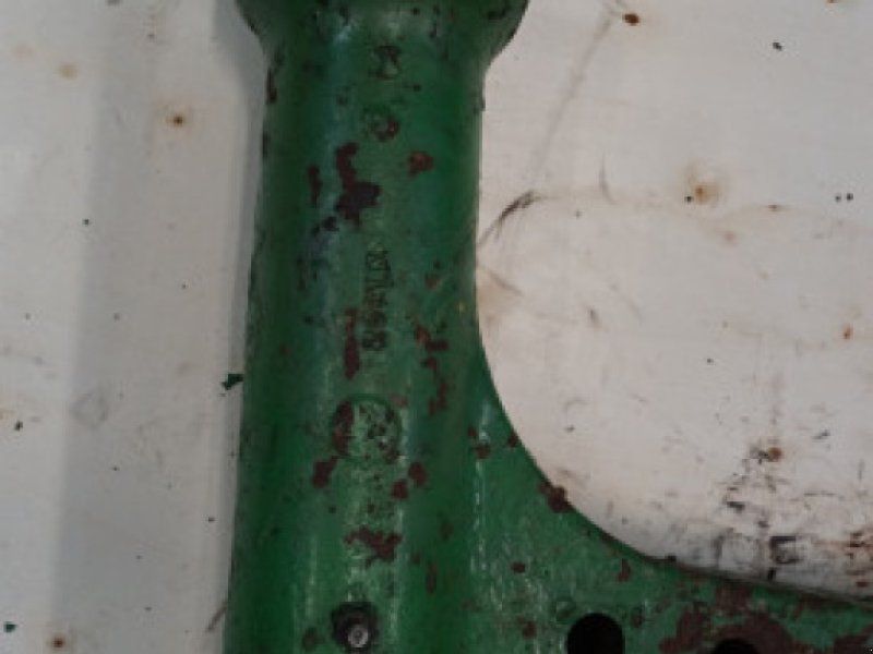 John Deere 2940