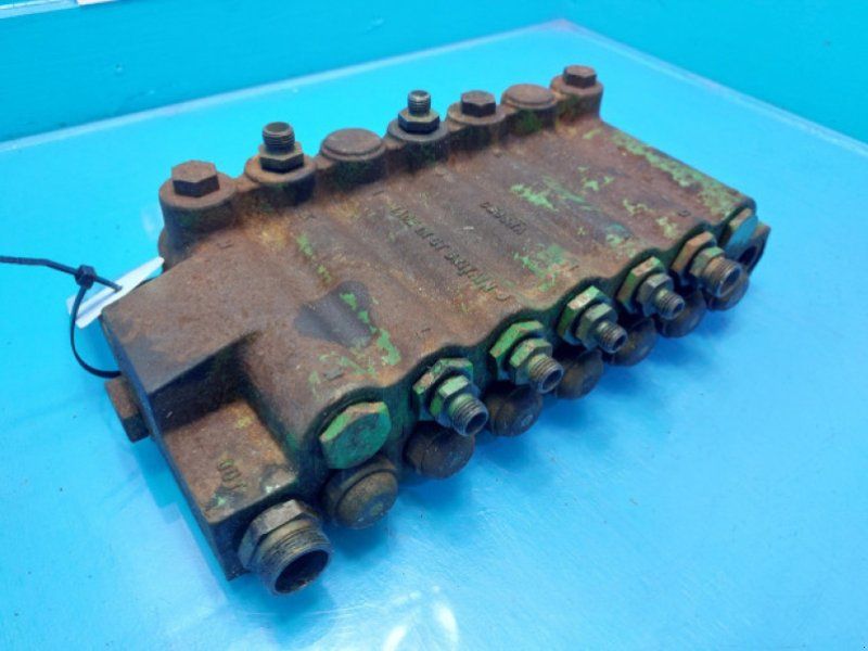 John Deere 1085