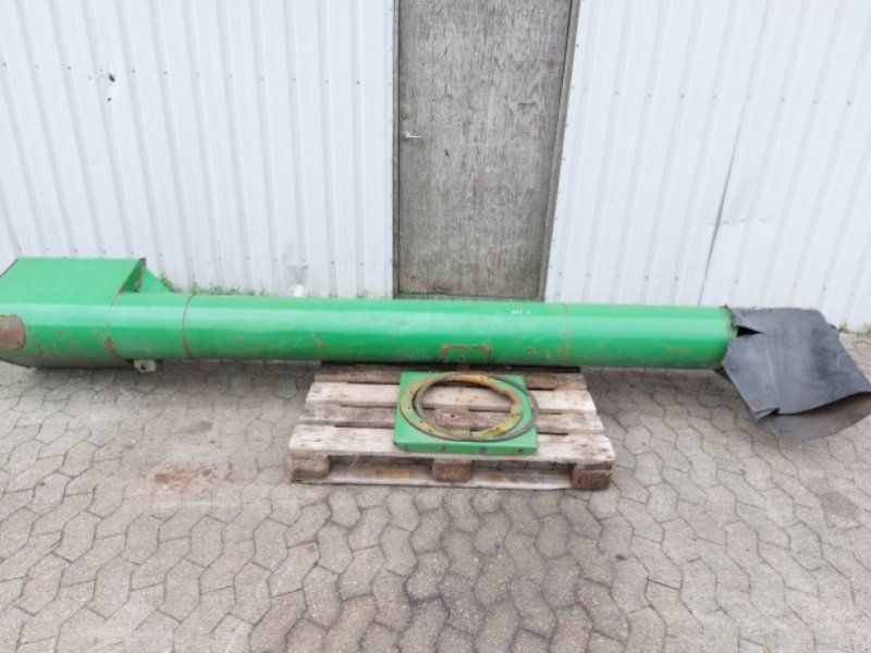 John Deere 975