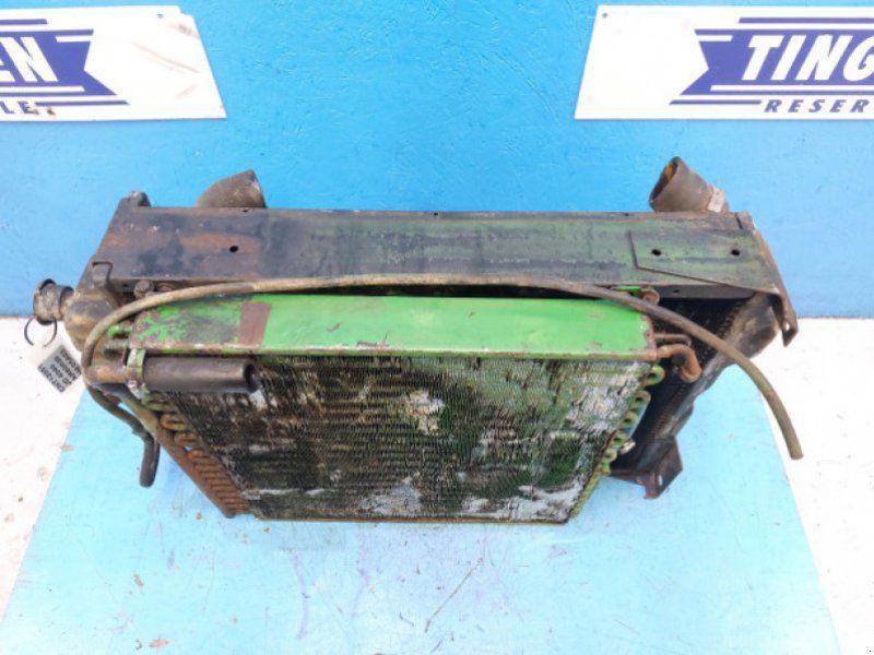 John Deere 4040