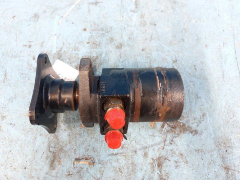 MacDon D60