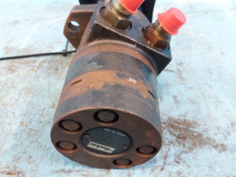 MacDon D60