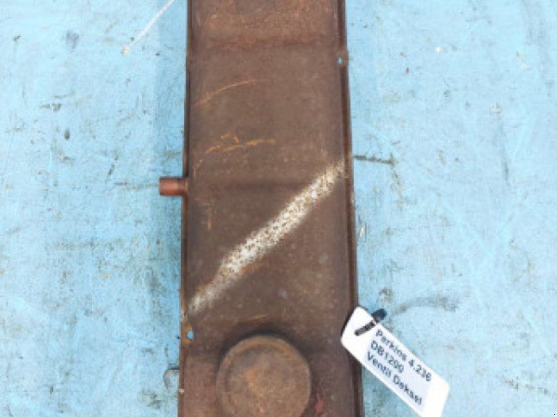 D1200