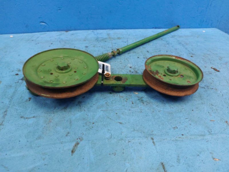 John Deere 820