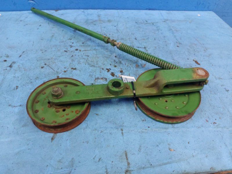 John Deere 820