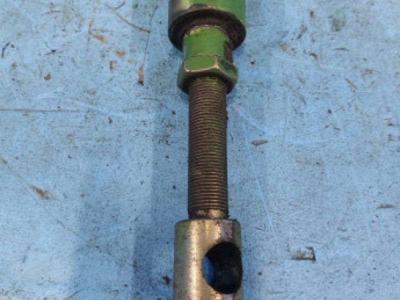 John Deere 820