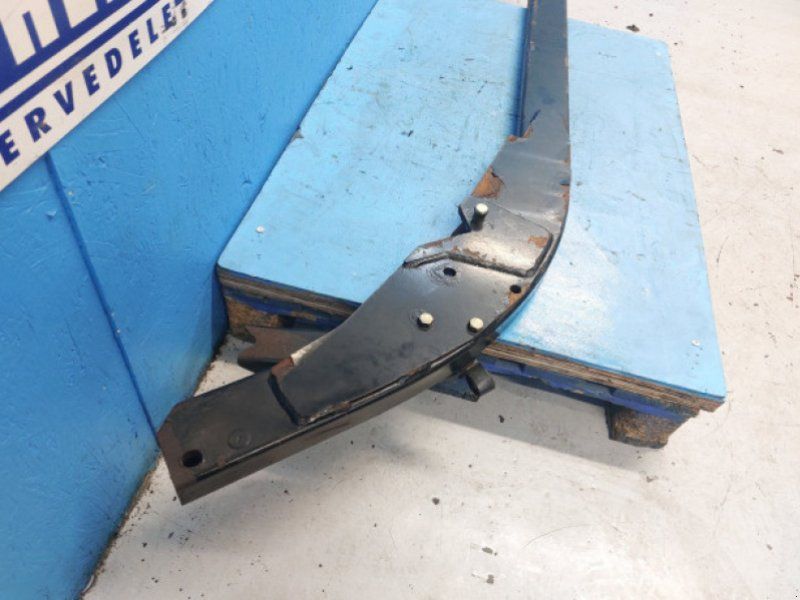MacDon D60