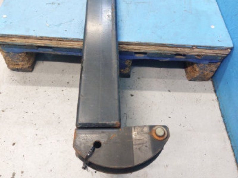 MacDon D60