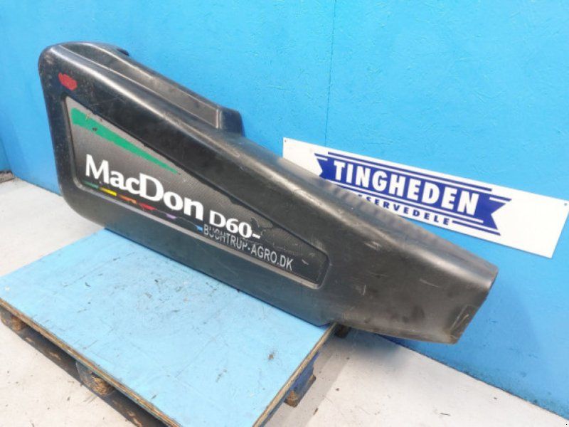 MacDon D60
