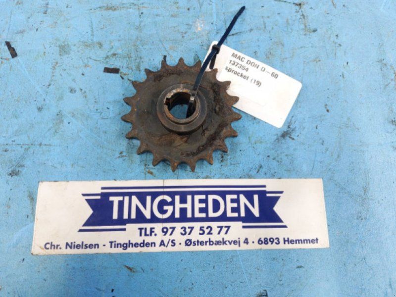 MacDon D60