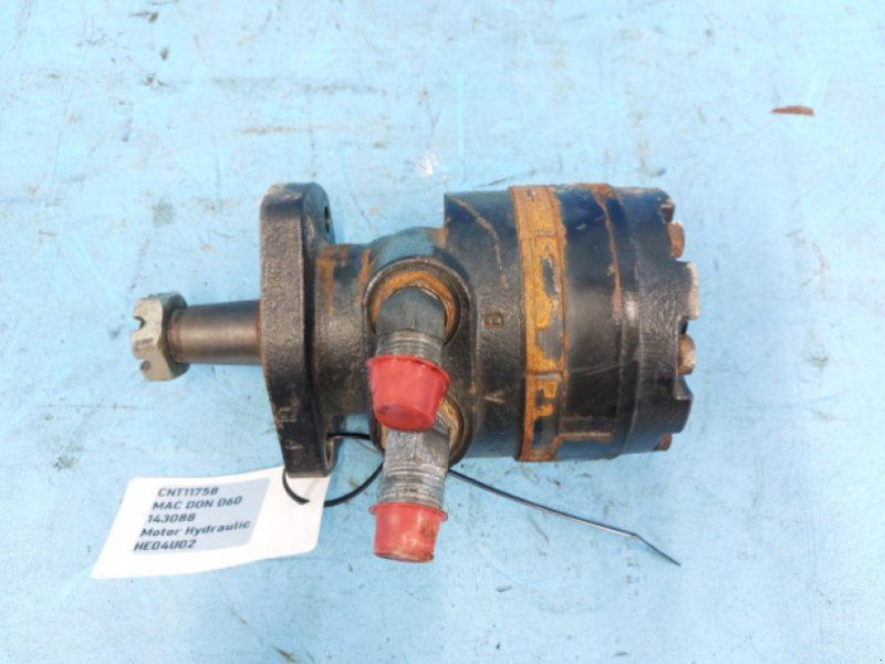 MacDon D60