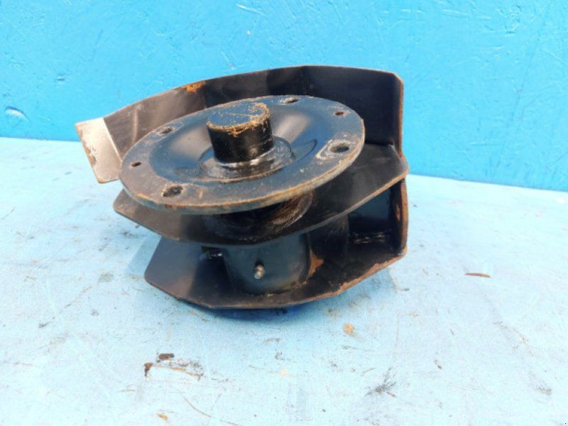 MacDon D60