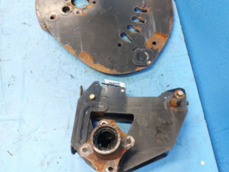 MacDon D60