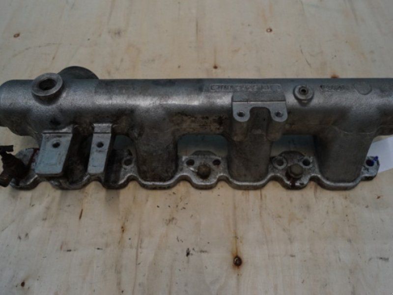 Ford 7710