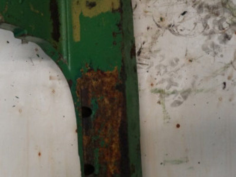 John Deere 3040