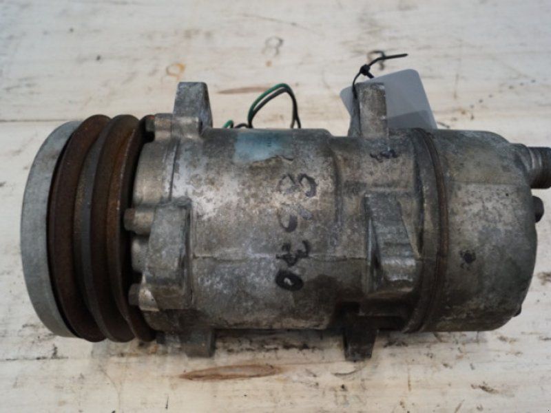 Ford 8630