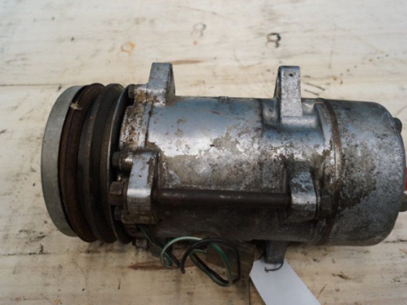 Ford 8630