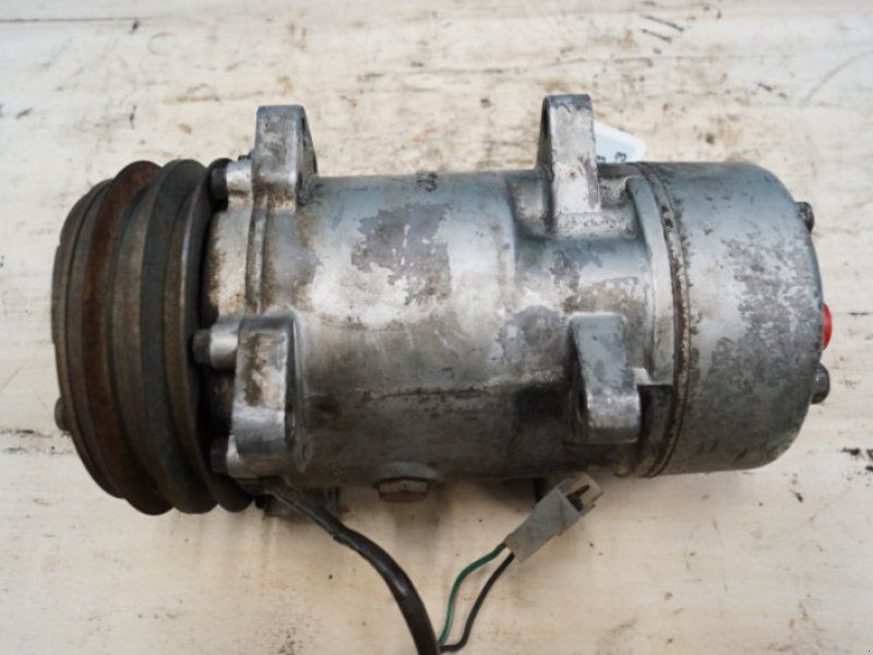 Ford 8630