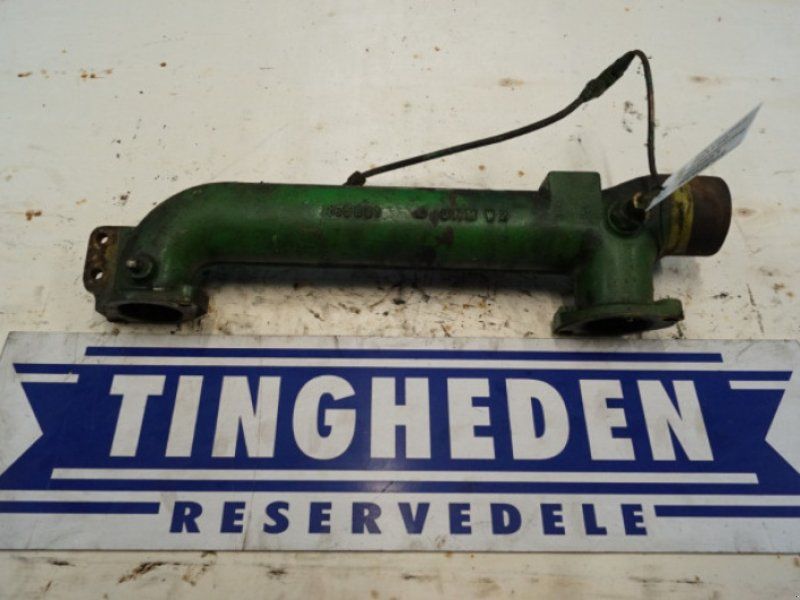 John Deere 3140