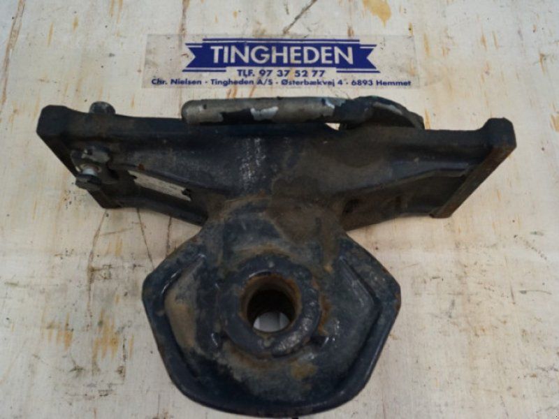 New Holland T7550