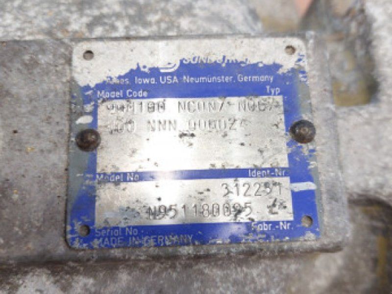 New Holland TX68