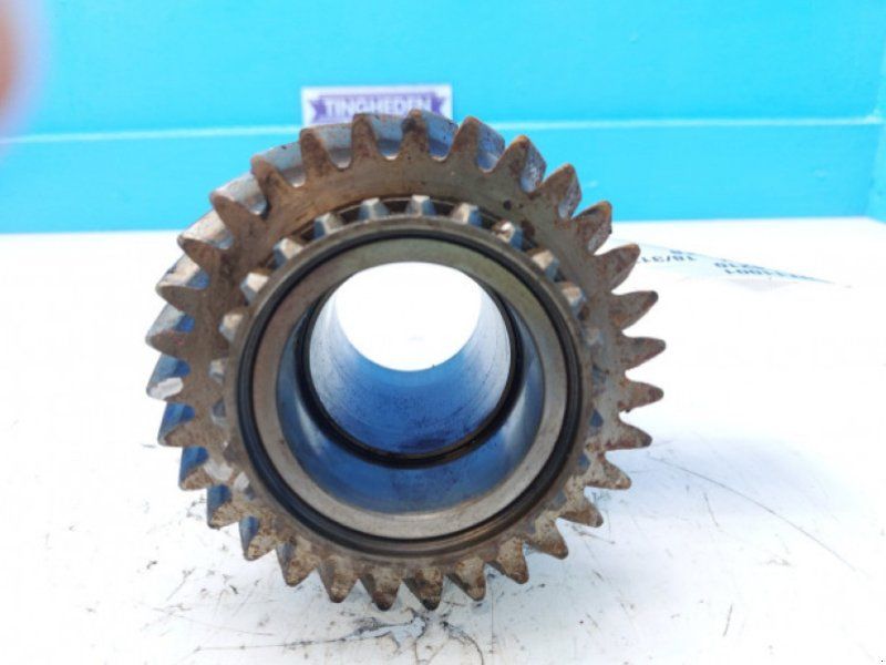 Ford 8210