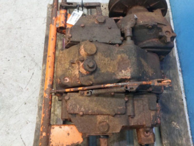 D1200