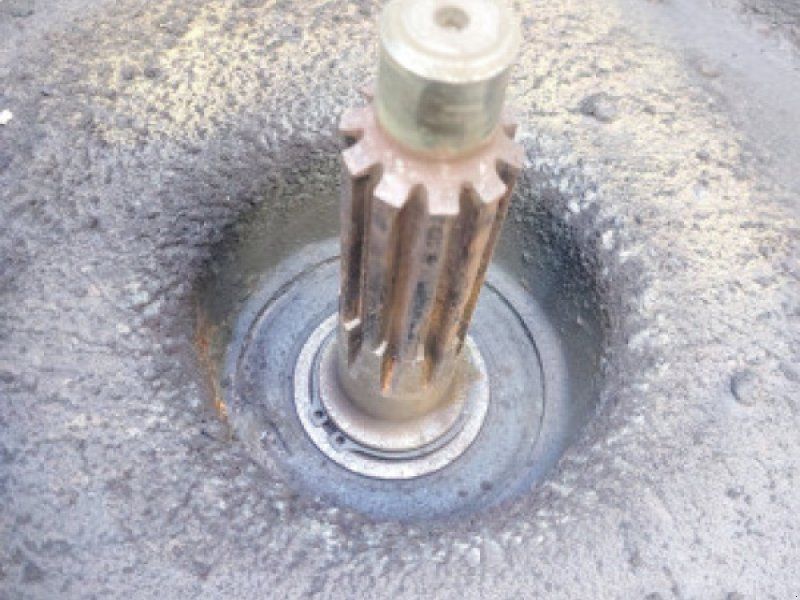 D1200